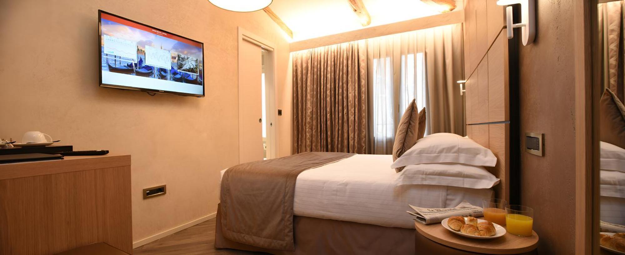 Rosa Salva Hotel Venezia Esterno foto